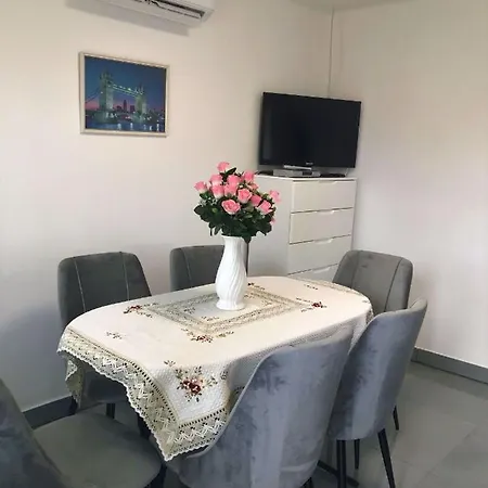 In 37924 Apartment Balatonkeresztur