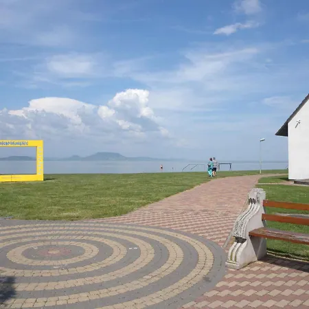 In 37924 Balatonkeresztur