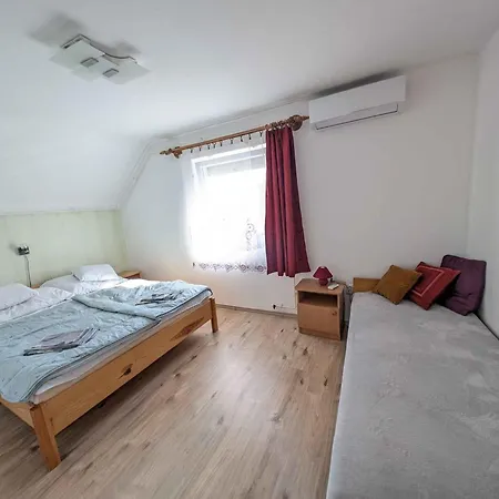 In 37924 Apartment *