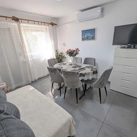 In 37924 Apartment