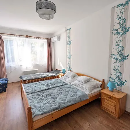 In 37924 Apartment *